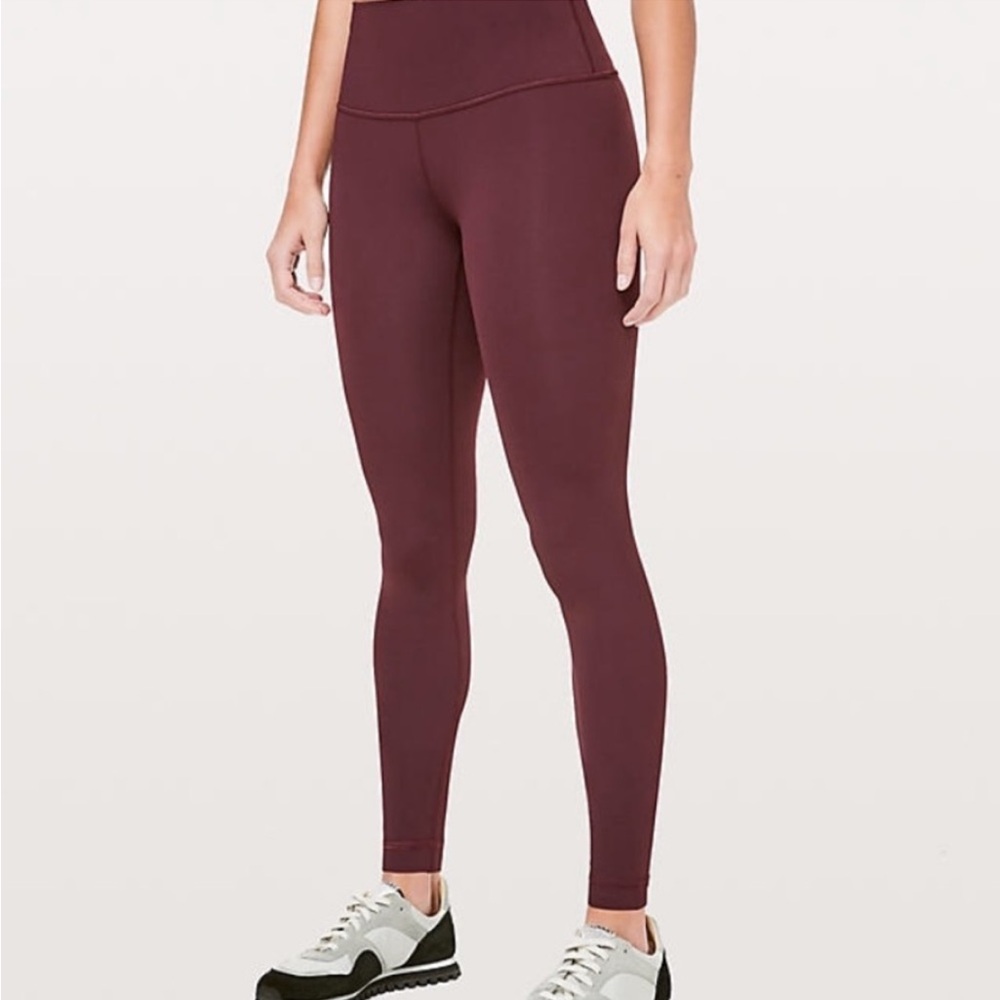 NWOT Lululemon Wunder Under 28”